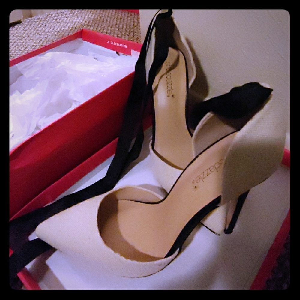 Womens Shoes